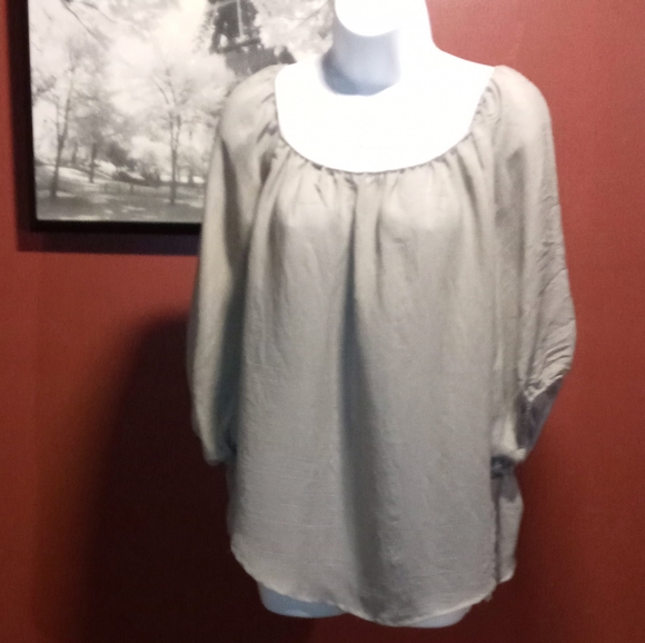 Top - Picture 4 of 14